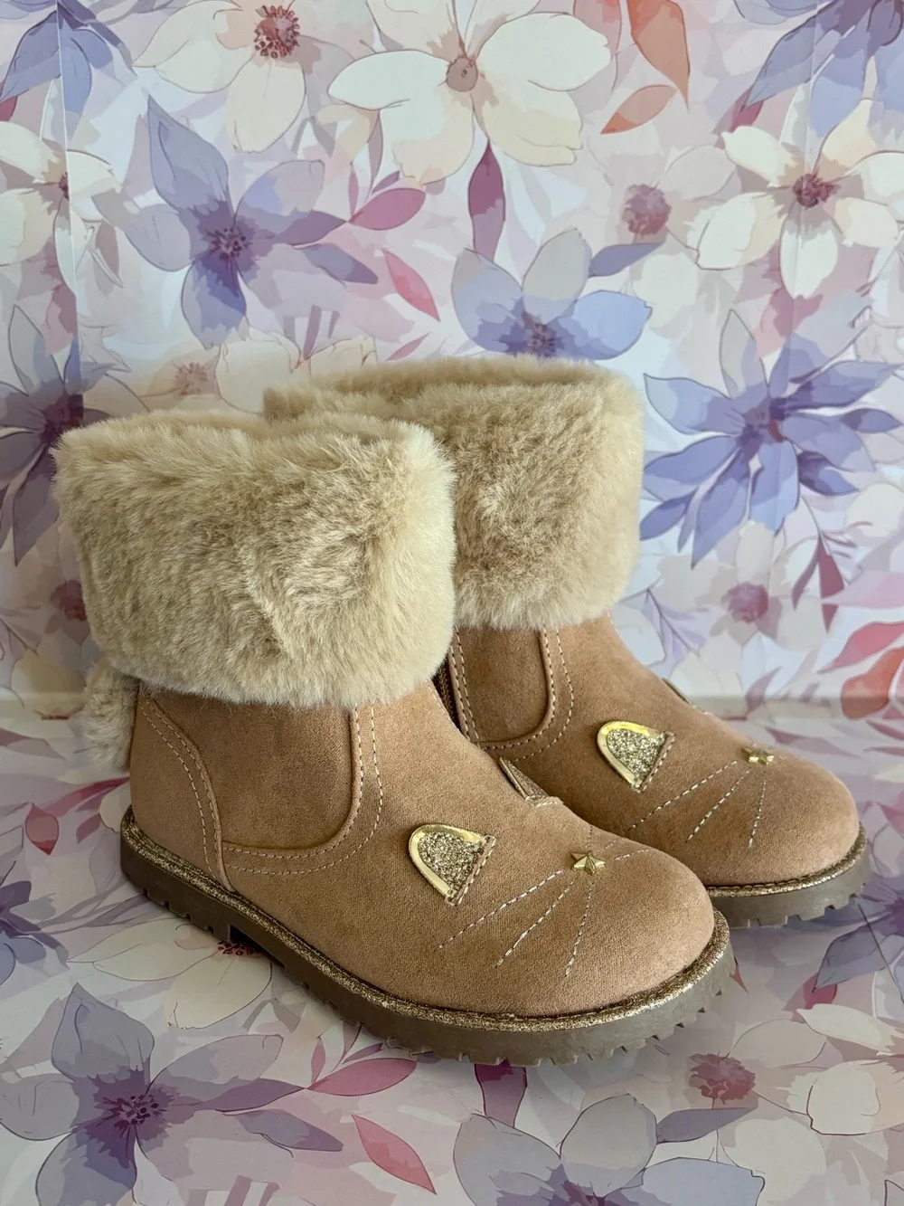 Seychelles Toddler Girls Tan Faux-Fur Boot with Gold Cat Accent